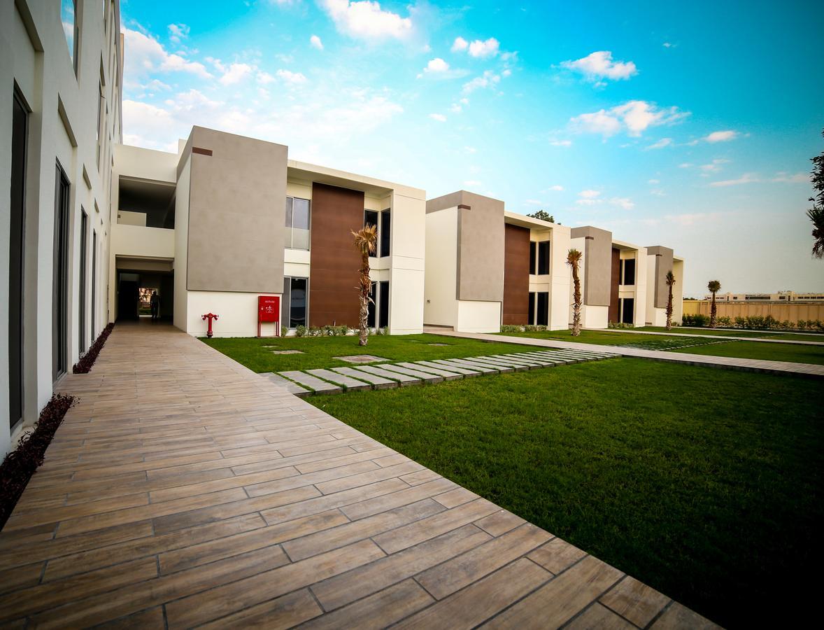 אל חובר M Executive Residence & Boutique Hotel - Adults Only מראה חיצוני תמונה