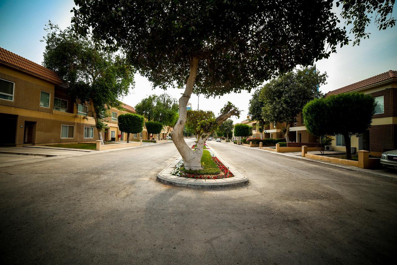 אל חובר M Executive Residence & Boutique Hotel - Adults Only מראה חיצוני תמונה